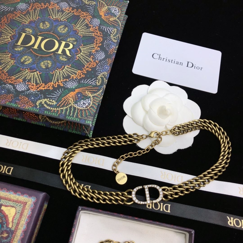 chr1st1an D10r necklaces